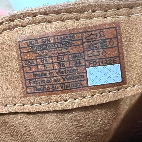 NWT UGG Josefene Ankle Boots Distressed Suede Strap Short Booties Chestnut Tan - Picture 10 of 10